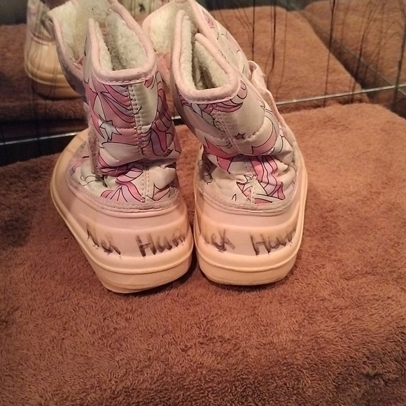 Children's Place Toddler Winter Boots - Picture 3 of 5